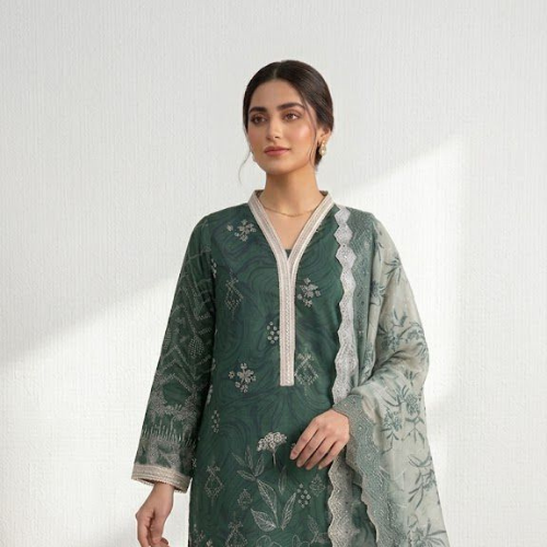 Riwaaje Elegant Dark Green Embroidered 3 Piece Lawn Suit With Printed Dupatta