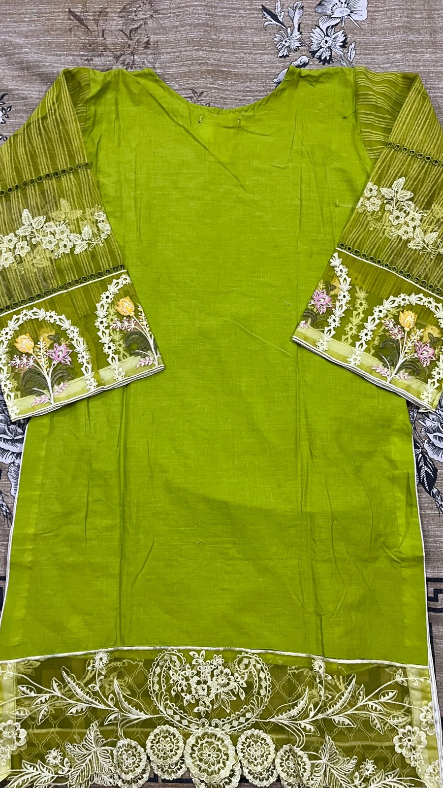 Riwaaje Luxury Pistachio Green Embroidered 3 Piece Suit